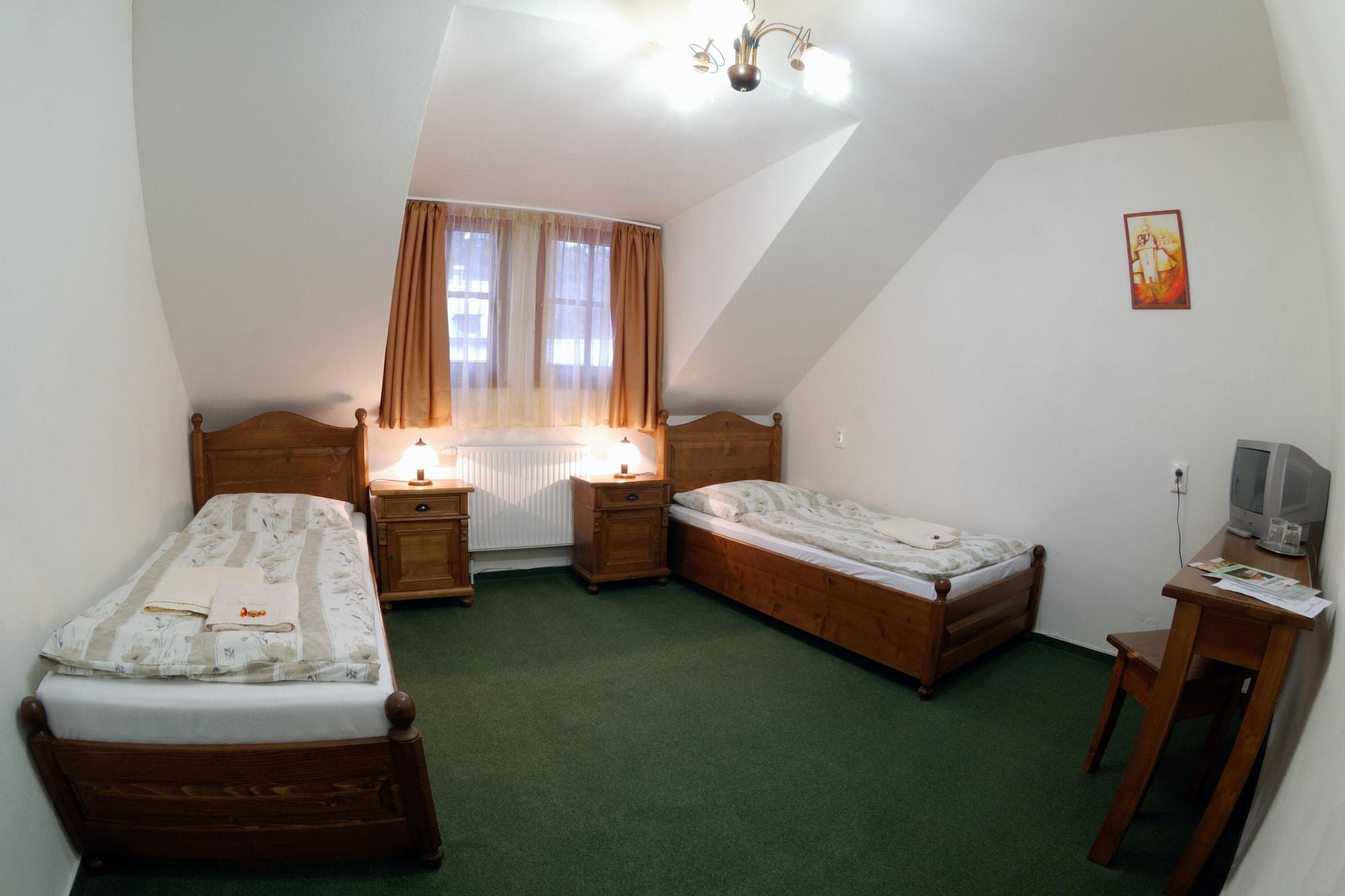 Banská Štiavnica Penzion Kachelman חדר תמונה